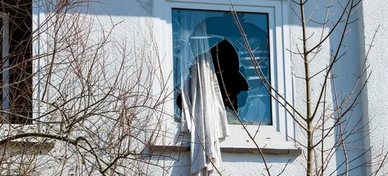 Storm Window Installation Contractors in Princeton, FL