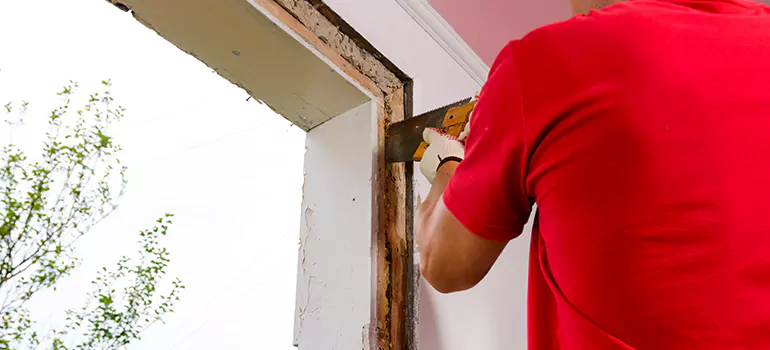 Residential Accordion Door Repair in Princeton, FL